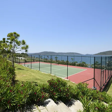 Resort La Blanche Island Bodrum 5*