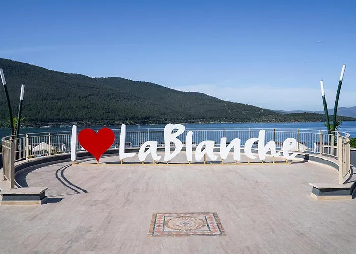 Complex La Blanche Island Bodrum